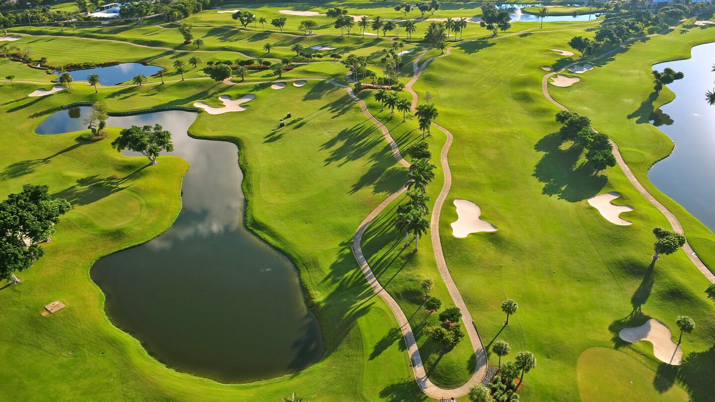 golfcourse_florida_1920.jpg