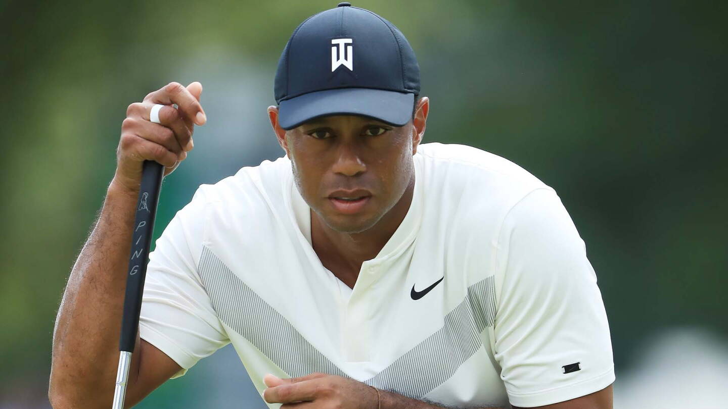 tiger_1920_bmw19_putting.jpg
