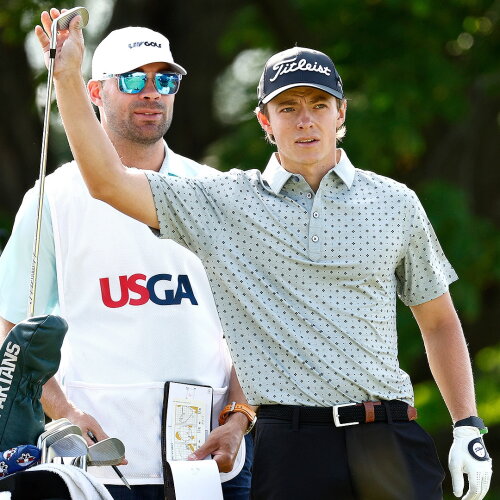 piot_1920_usopen22_d1_caddie.jpg