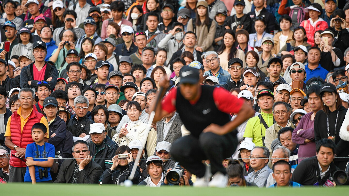 woods_1920_zozo19_d5_crowd.jpg