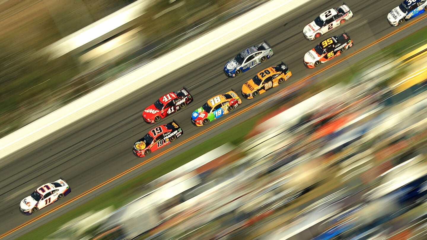 nascar_1920.jpg