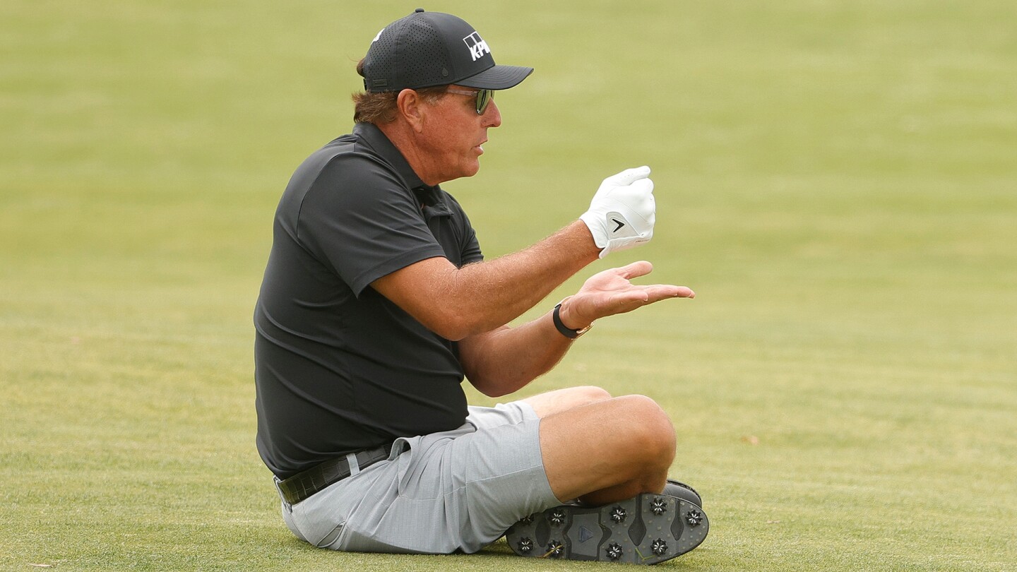 mickelson_1920_usopen21_mon.jpg