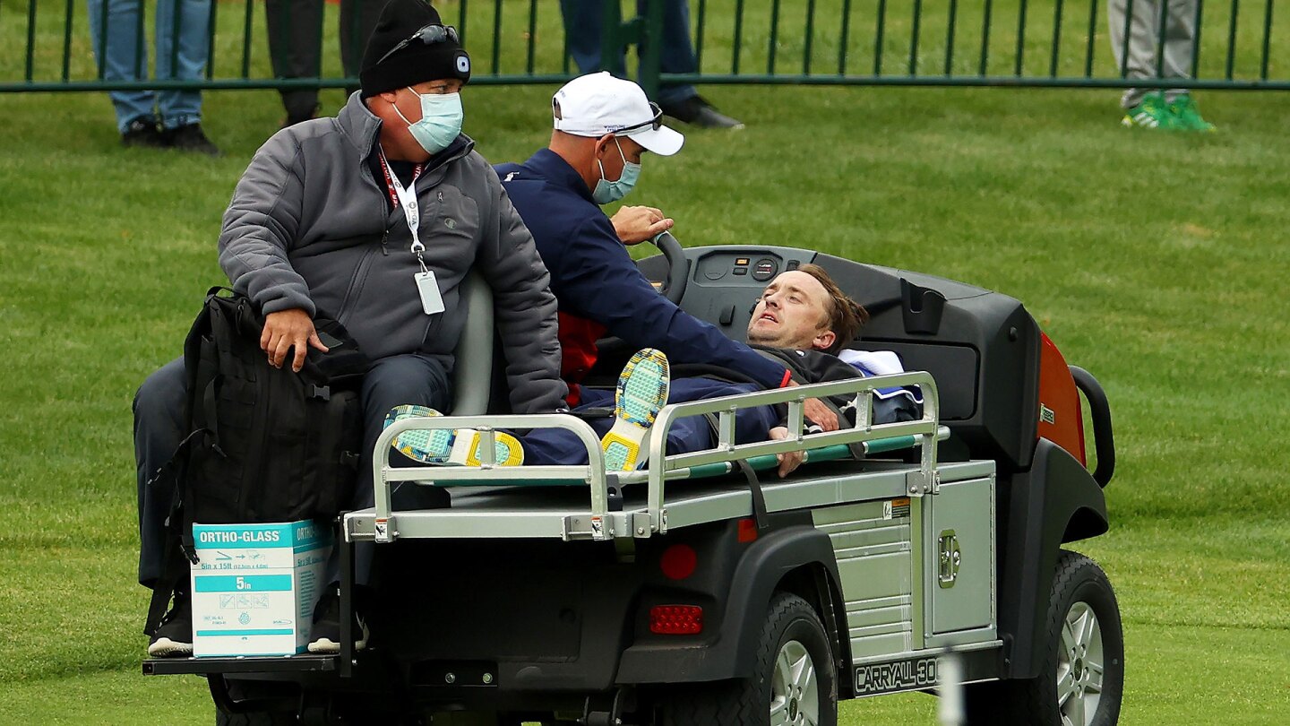 felton_1920_rydercup21_passed_out.jpg