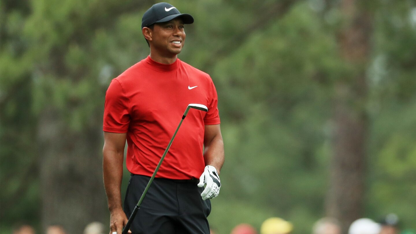 woods_1920_masters19_d4_stare_smile.jpg