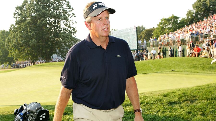 montgomerie_1920_usopen06_walking_off.jpg