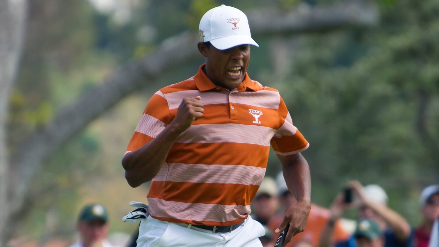 vegas_1920_ncaa12_semi_fist_pump.jpg