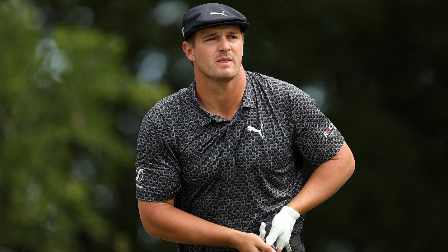 dechambeau_1920_nelson21_d1_pose.jpg