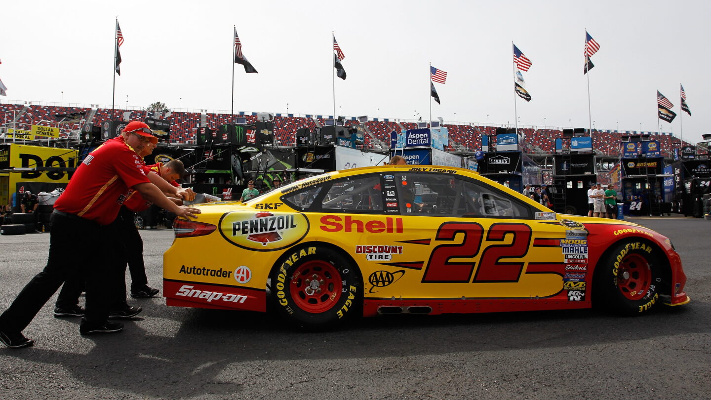 NASCAR Sprint Cup Series GEICO 500 - Practice