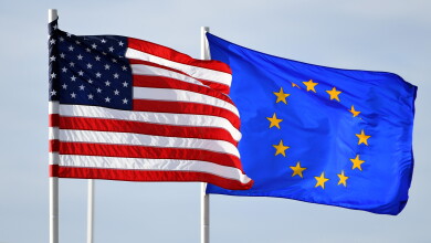 american_european_flags_1920.jpg