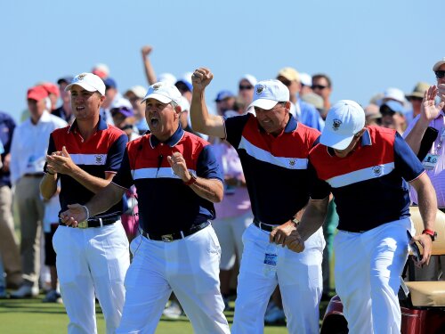 Justin Thomas and U.S. team, 2013 Walker Cup