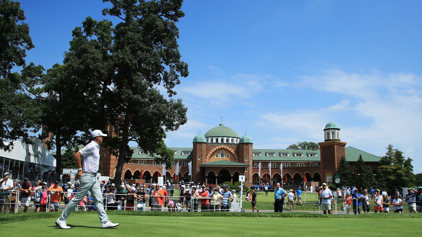 medinah_1920_clubhouse.jpg