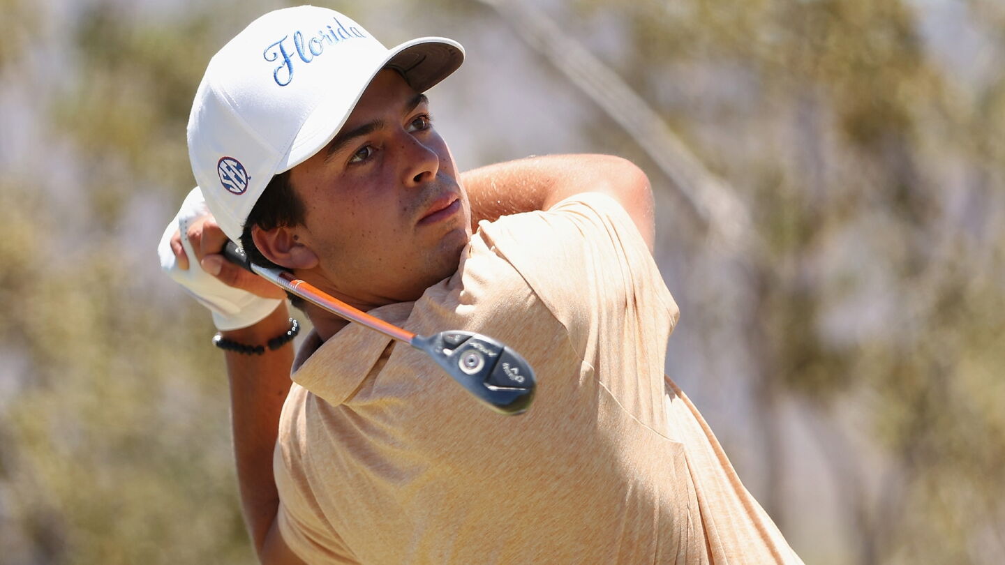 biondi_1920_ncaam23_swing.jpg