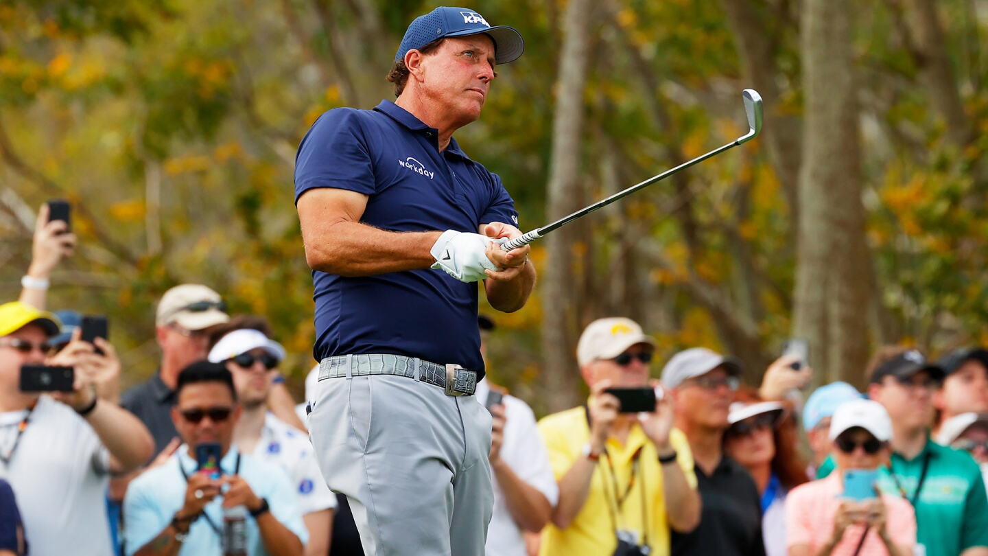 mickelson_1920_api20_d1_iron.jpg