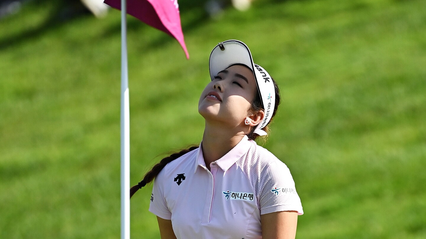 noh_1920_evian21_d4_head_up.jpg
