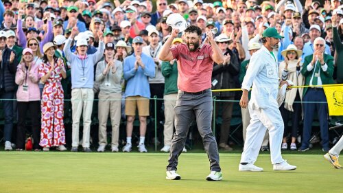 rahm_1920_masters23_d4_celebration_crowd.jpg