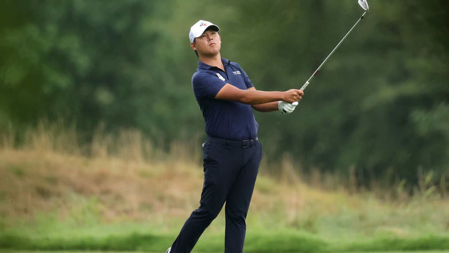 kim_siwoo_1920_fedex22_d1_iron.jpg