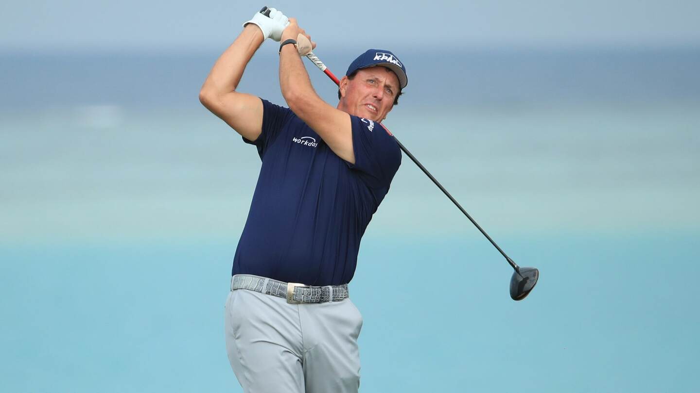 mickelson_1920_saudi20_d2_driver.jpg