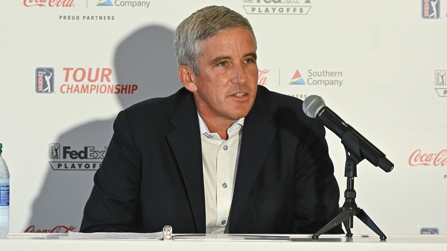 monahan_1920_tc20_presser.jpg