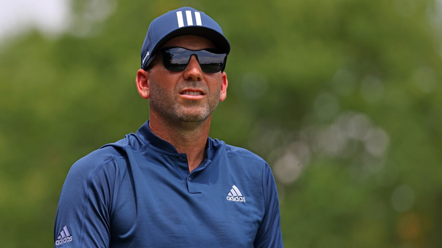 Garcia_1920_Sunglasses.jpg