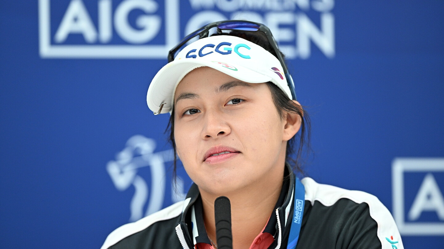 thitikul_1920_wopen22_wed.jpg