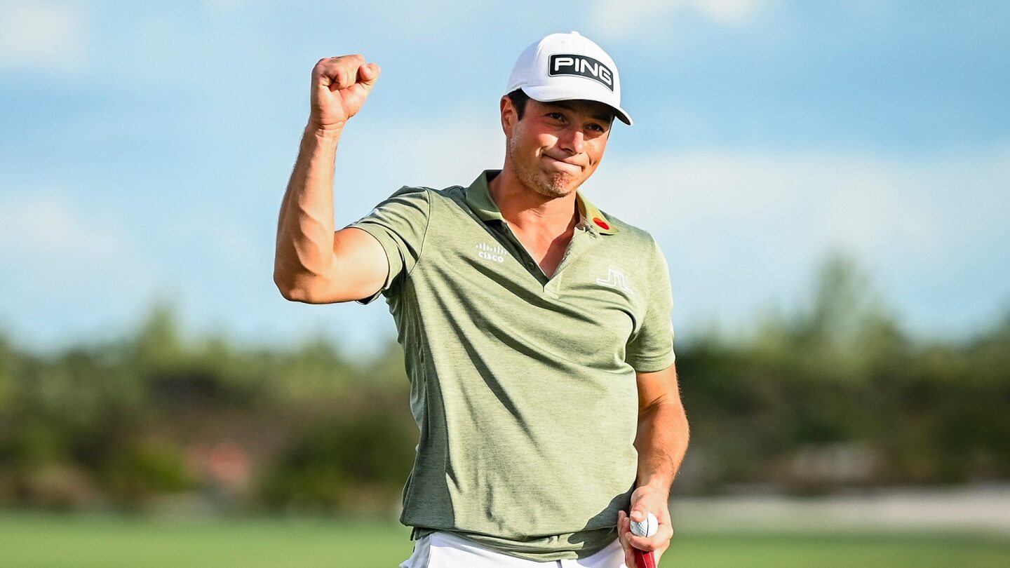 hovland_1920_hero21_d4_win_fist_pump.jpg