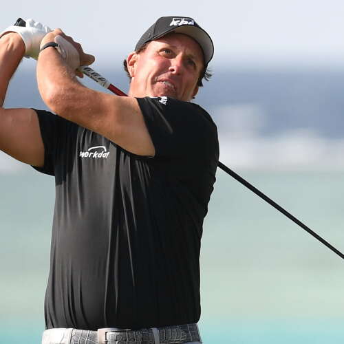 mickelson_1920_saudi20_d4.jpg