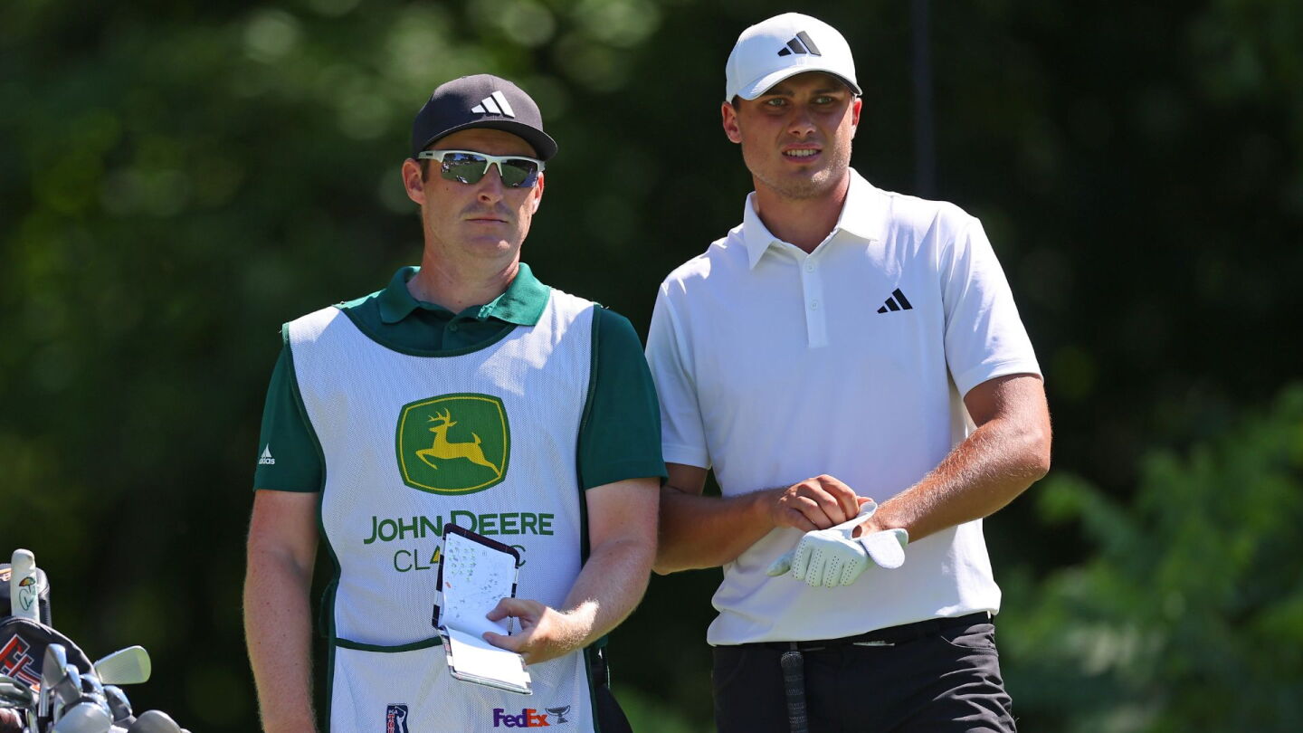 aberg_1920_jdc23_D2_Caddie.jpg