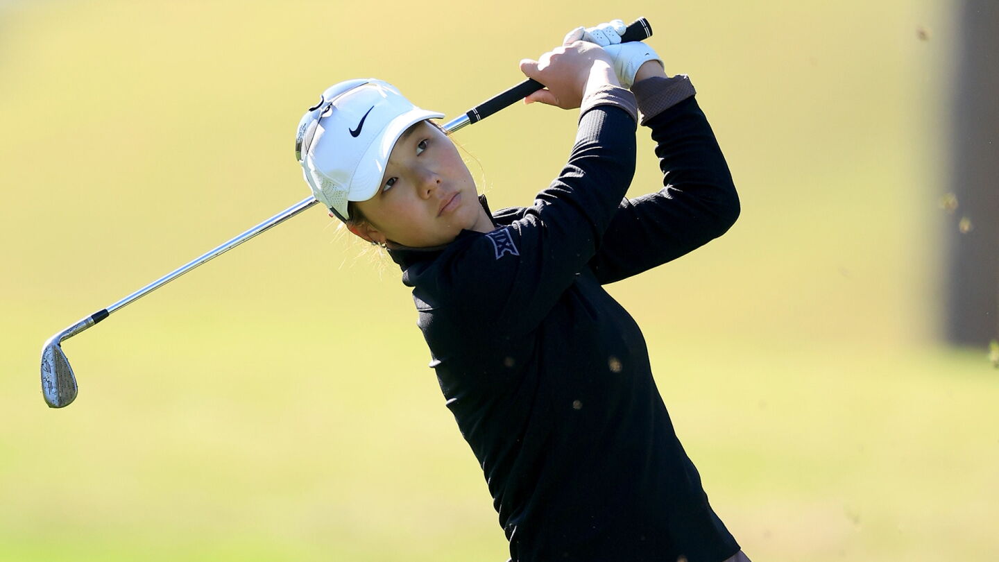 bohyun_park_1920_anwa23_iron.jpg