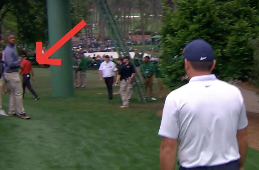Tiger heading to 6 tee