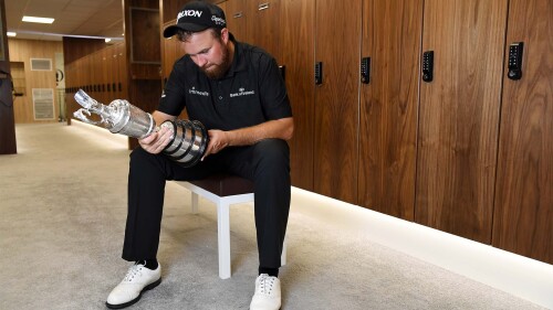 lowry_1920_open19_d4_trophy_lockerroom_full.jpg
