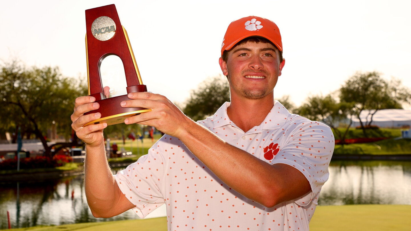 pettit_1920_ncaa21_trophy.jpg