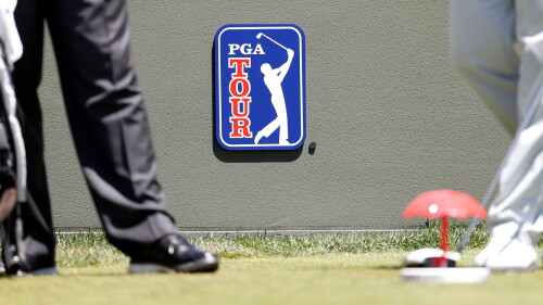 pgatour_1920_logo_wall_grass.jpg