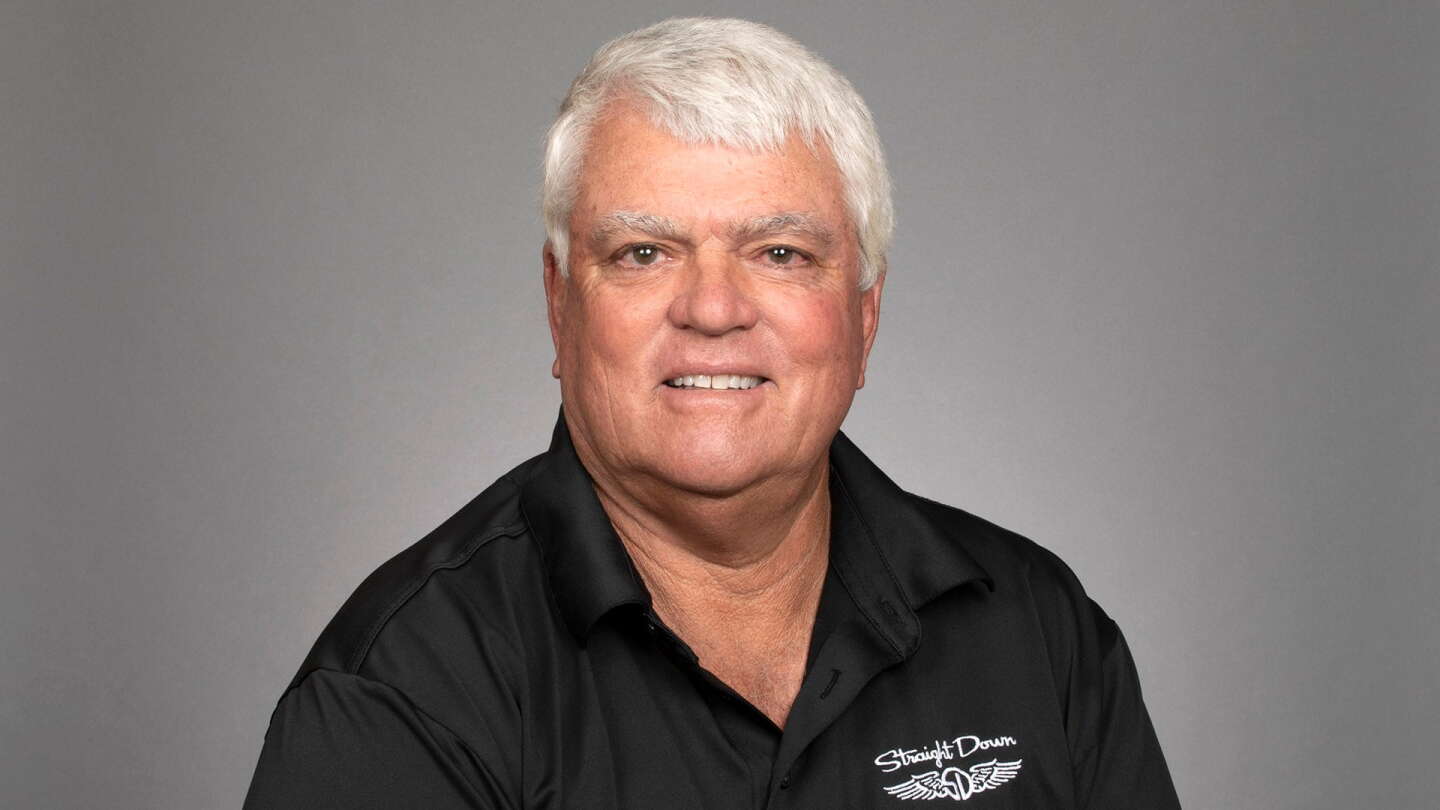 simpson_scott_1920_headshot.jpg