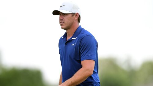 koepka_1920_3m20_d2_walking.jpg