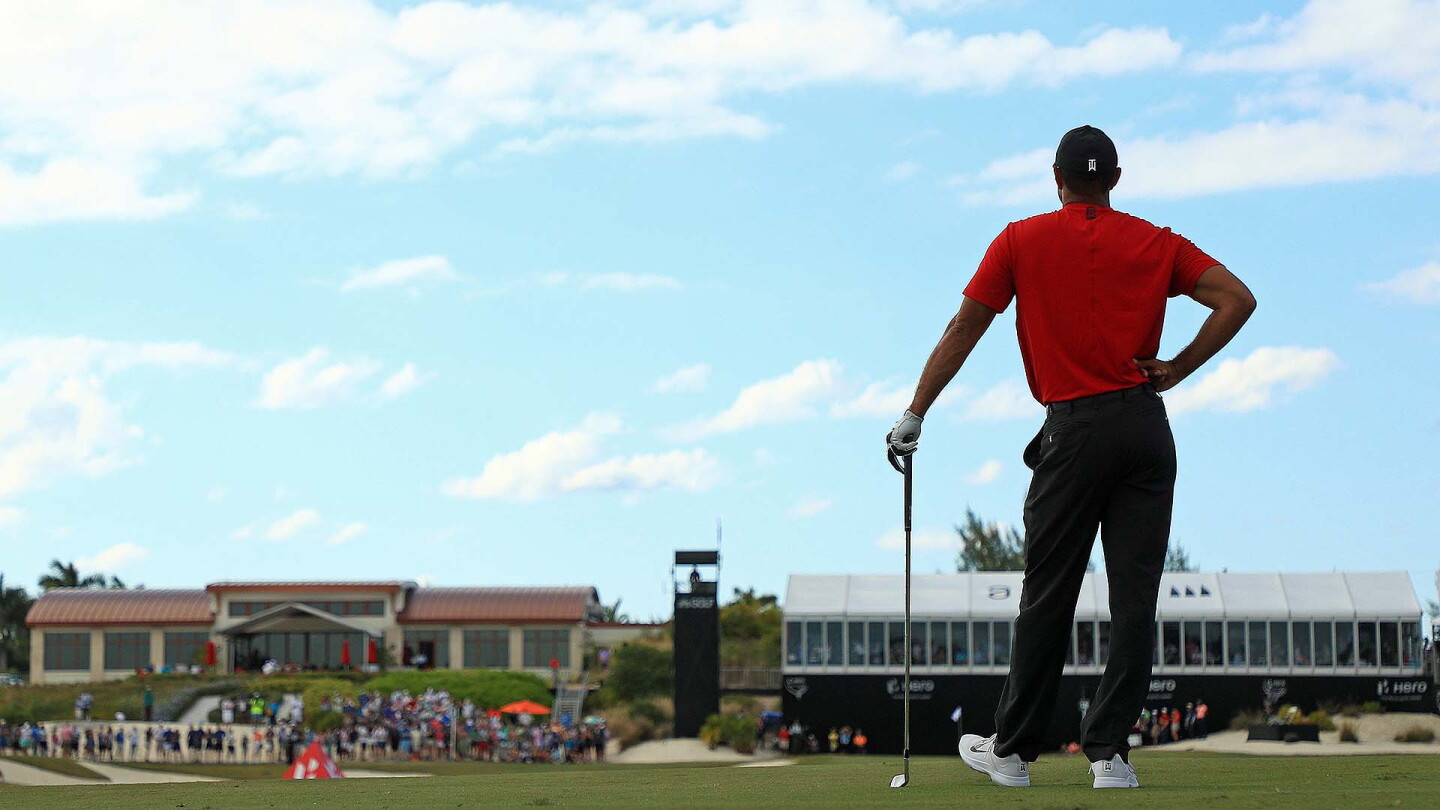 woods_1920_hero19_d4_behind.jpg