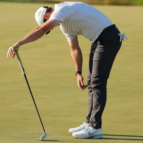 rory_1920_d2_api22_putt.jpg