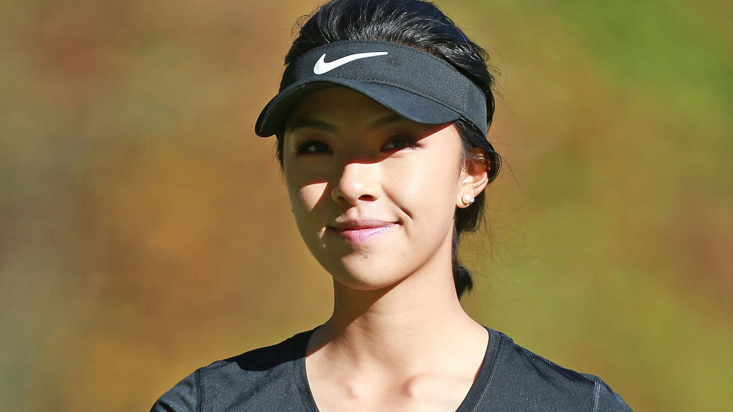 he_1920_qseries19_d7_smile.jpg