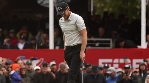 willett_1920_fortinet22_putt.jpg