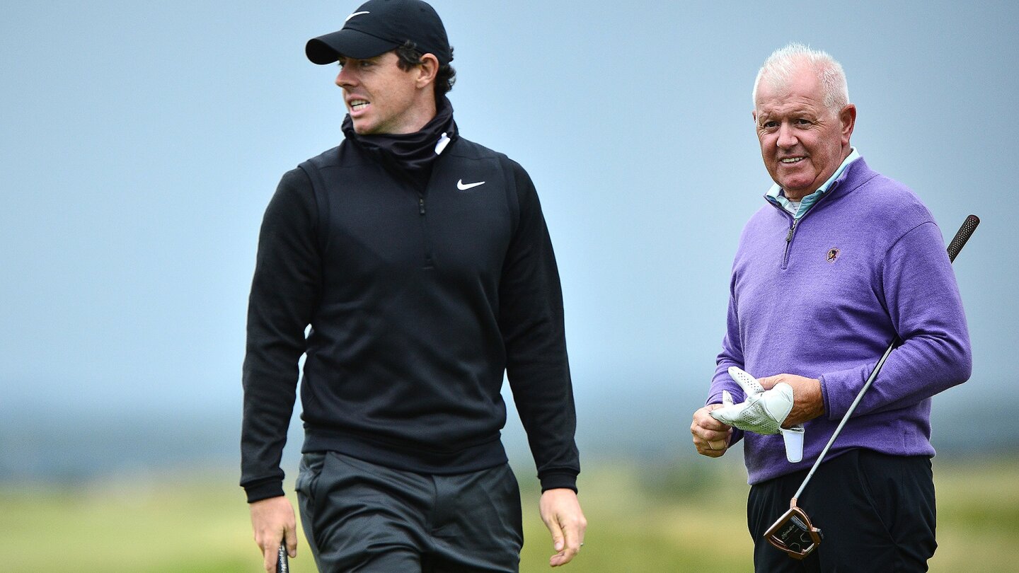 mcilroy_1920_dunhill19_wed_dad.jpg