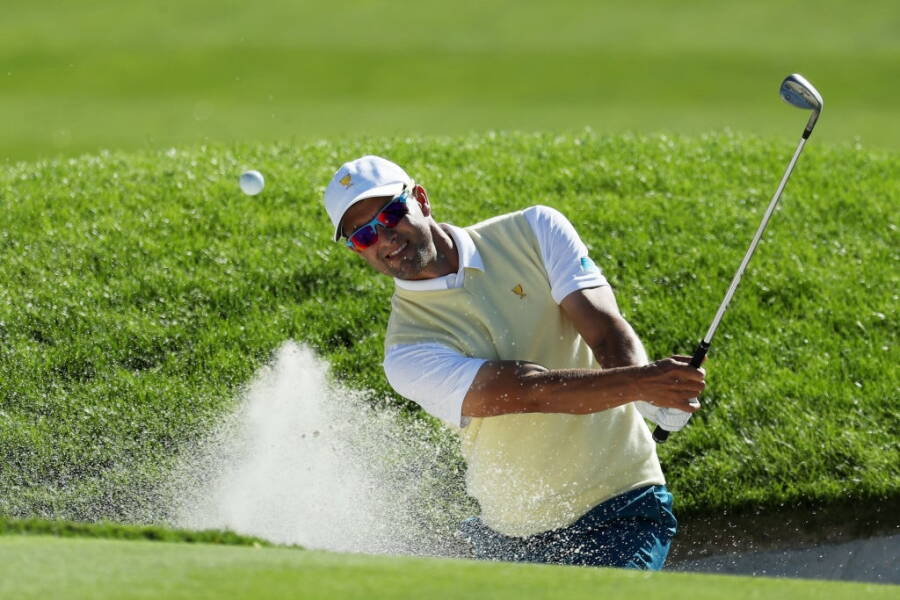 Adam Scott
