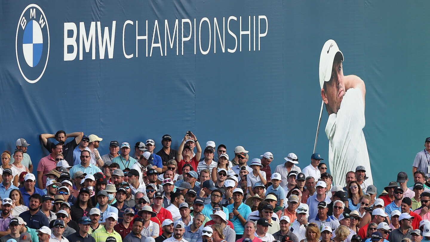 fans_1920_bmwchamp21_signage.jpg