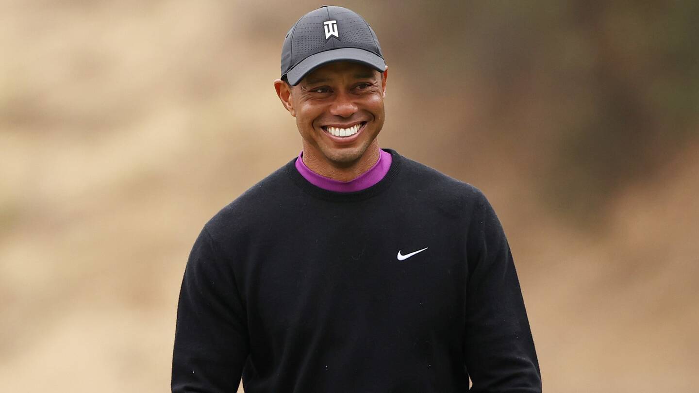 Woods_1920_Smile.jpg