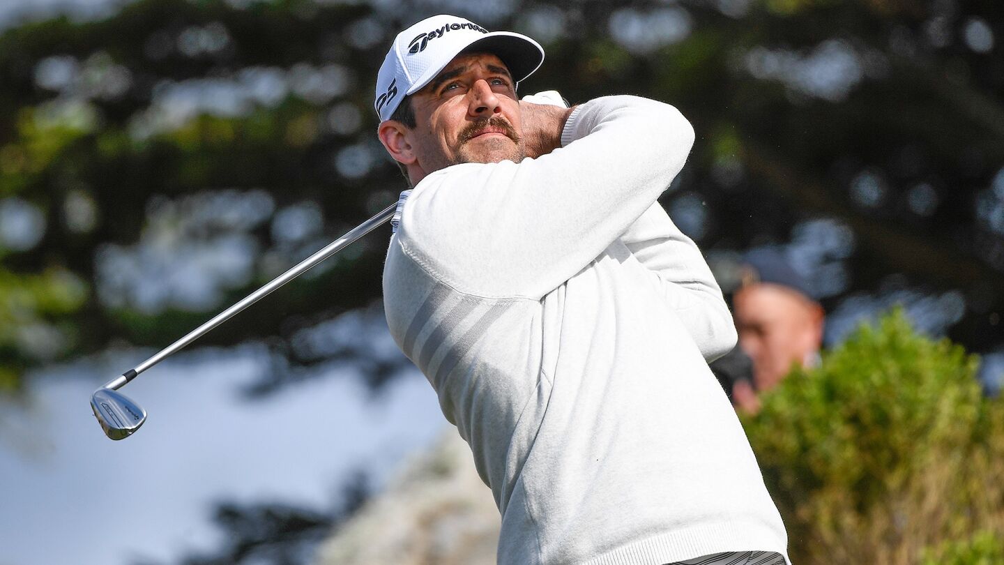 rodgers_1920_pebble19_quarterback_golf.jpg