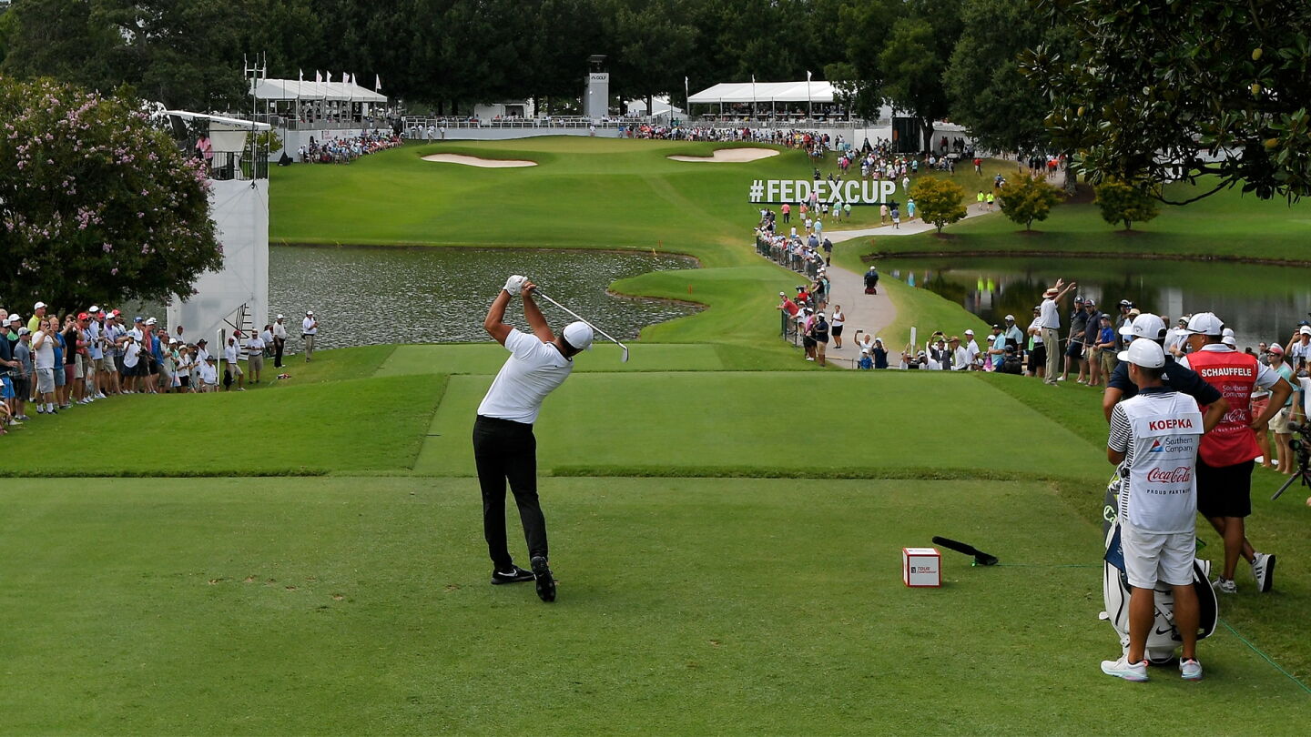 koepka_1920_tour19_d2_nine.jpg