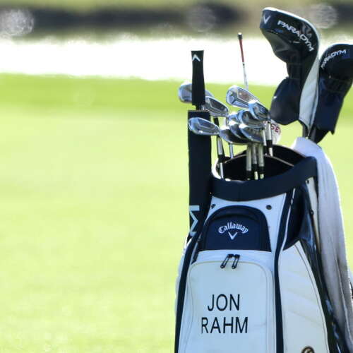 Rahm_1920_AmEx23_Bag.jpg