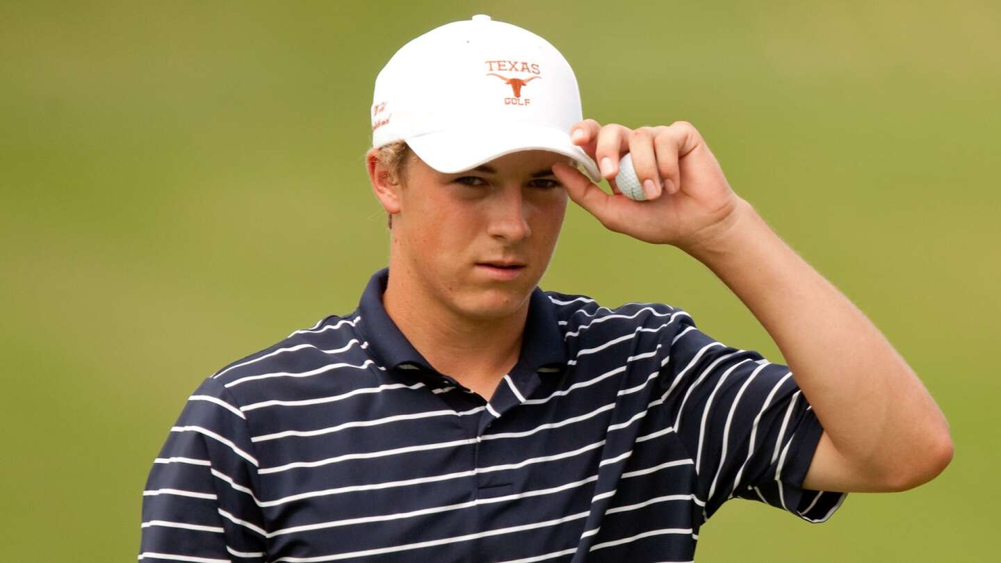Spieth_1920_UT_HatTip.jpg