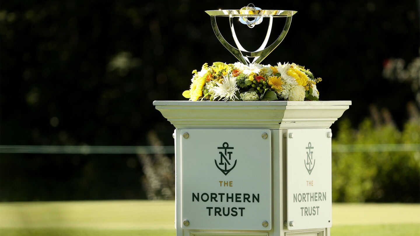 1920_northerntrust20_trophy.jpg