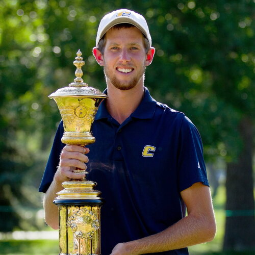 fox_1920_usamateur12_trophy.jpg
