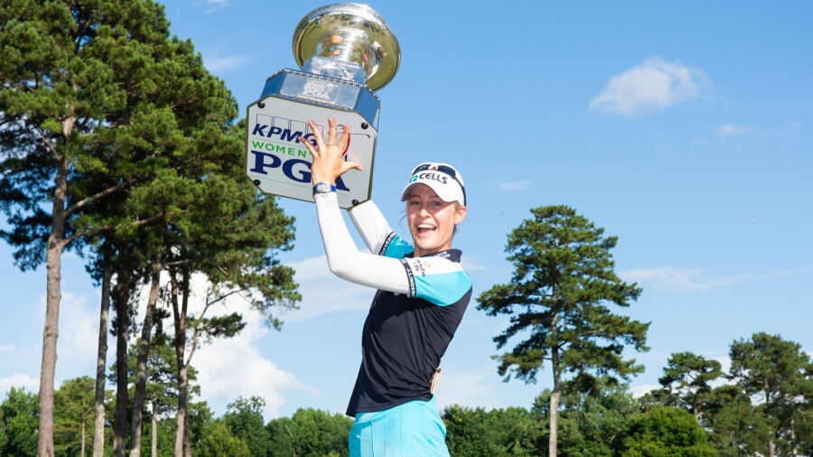 nkorda_1920_kpmg21_trophy.jpg