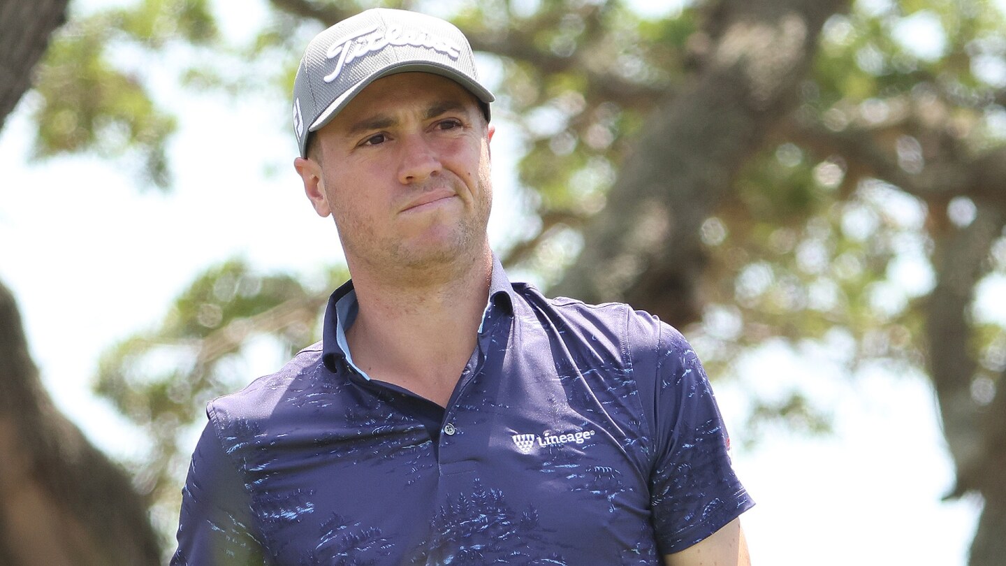 thomas_1920_pga21_wed_looking.jpg
